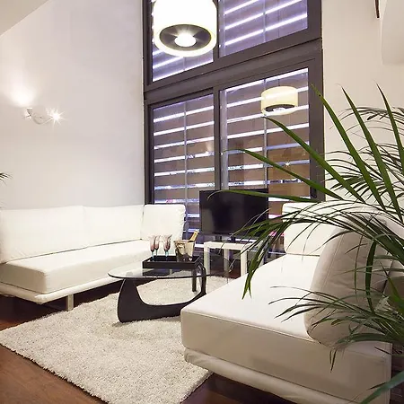 My Space Pool Gracia * Barcelona